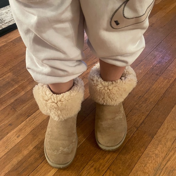 Ugg Bailey button boots - Picture 4 of 8